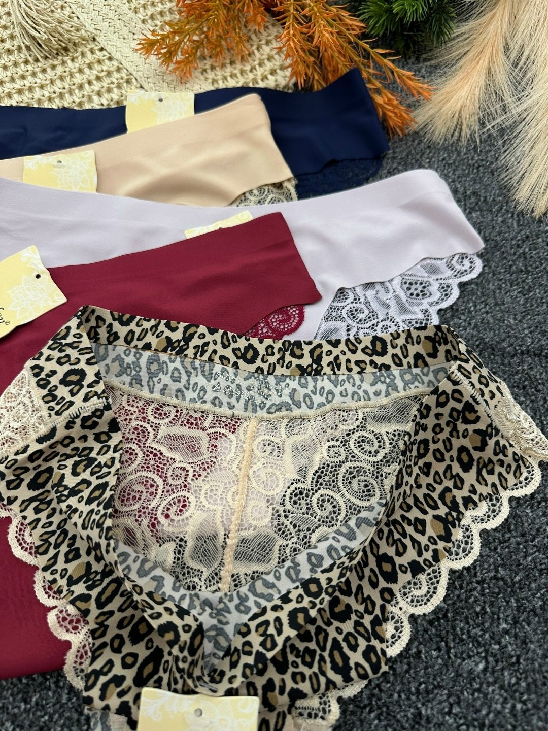 трусики женские кружевные,женские шелковые трусики,женская нижнее белье,трусики женские,нижнее белье трусы