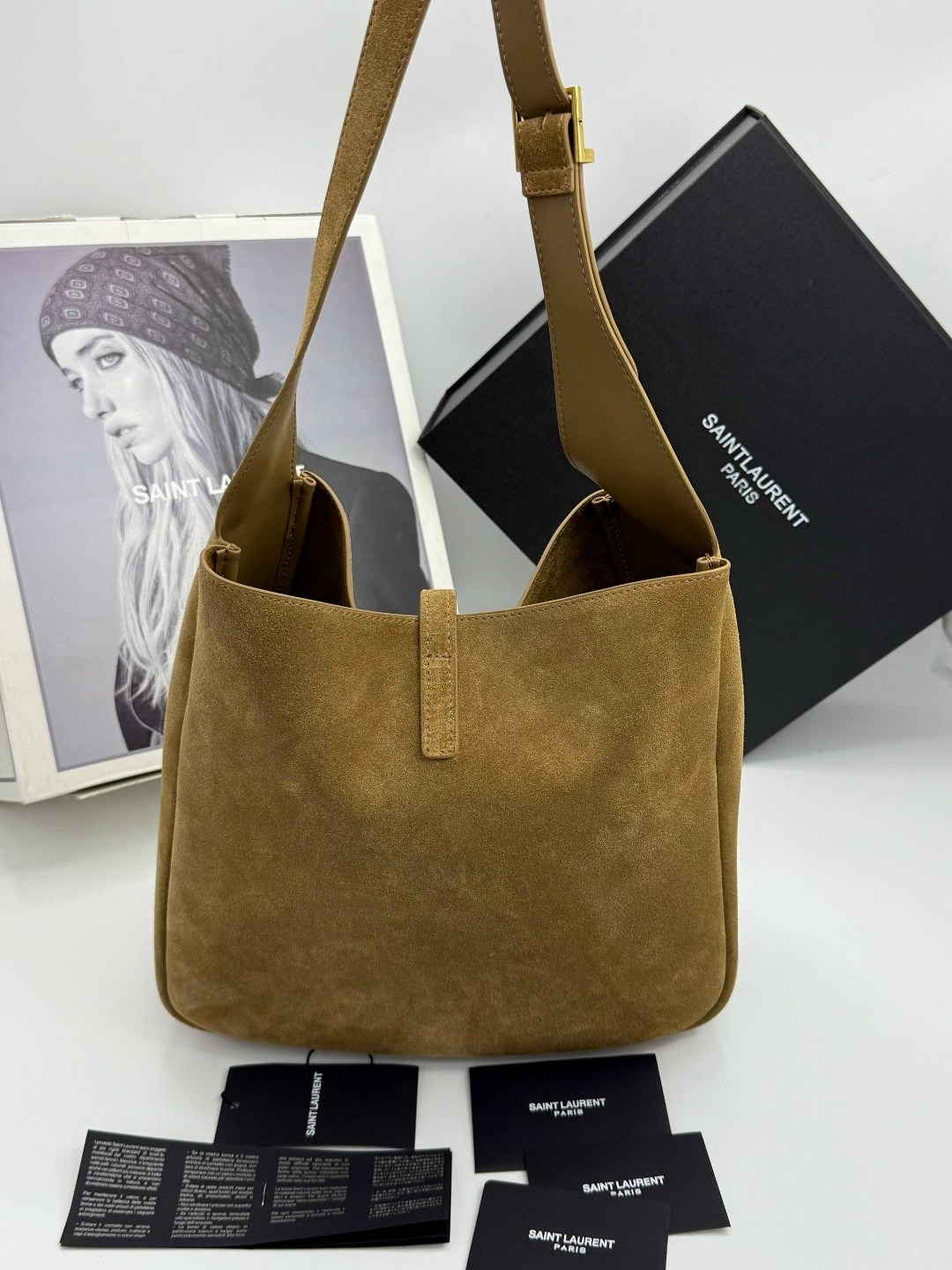 кожаная сумка-хобо le 5 à 7 saint laurent коричневый,замшевая сумка,замшевая сумка женская,yves saint laurent женская замшевая сумка 37x29 см,сумка saint laurent