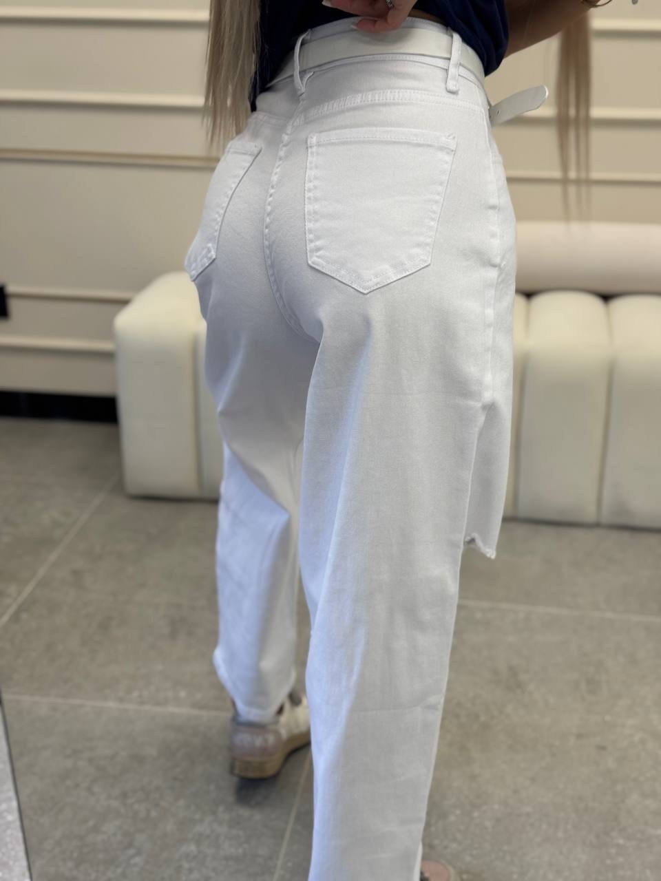 джинсы прямые палаццо рваные sena denim,джинсы белые,джинсы рваные белые mom 8times,джинсы прямые палаццо с разрезами рваные sena jeans,джинсы рваные белые mom