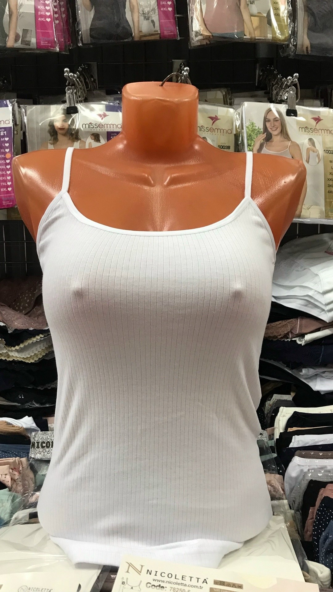 майка женская,женская майка на тонких бретелях,майка бельевая женская,майка женская черная,майка на бретельках женская