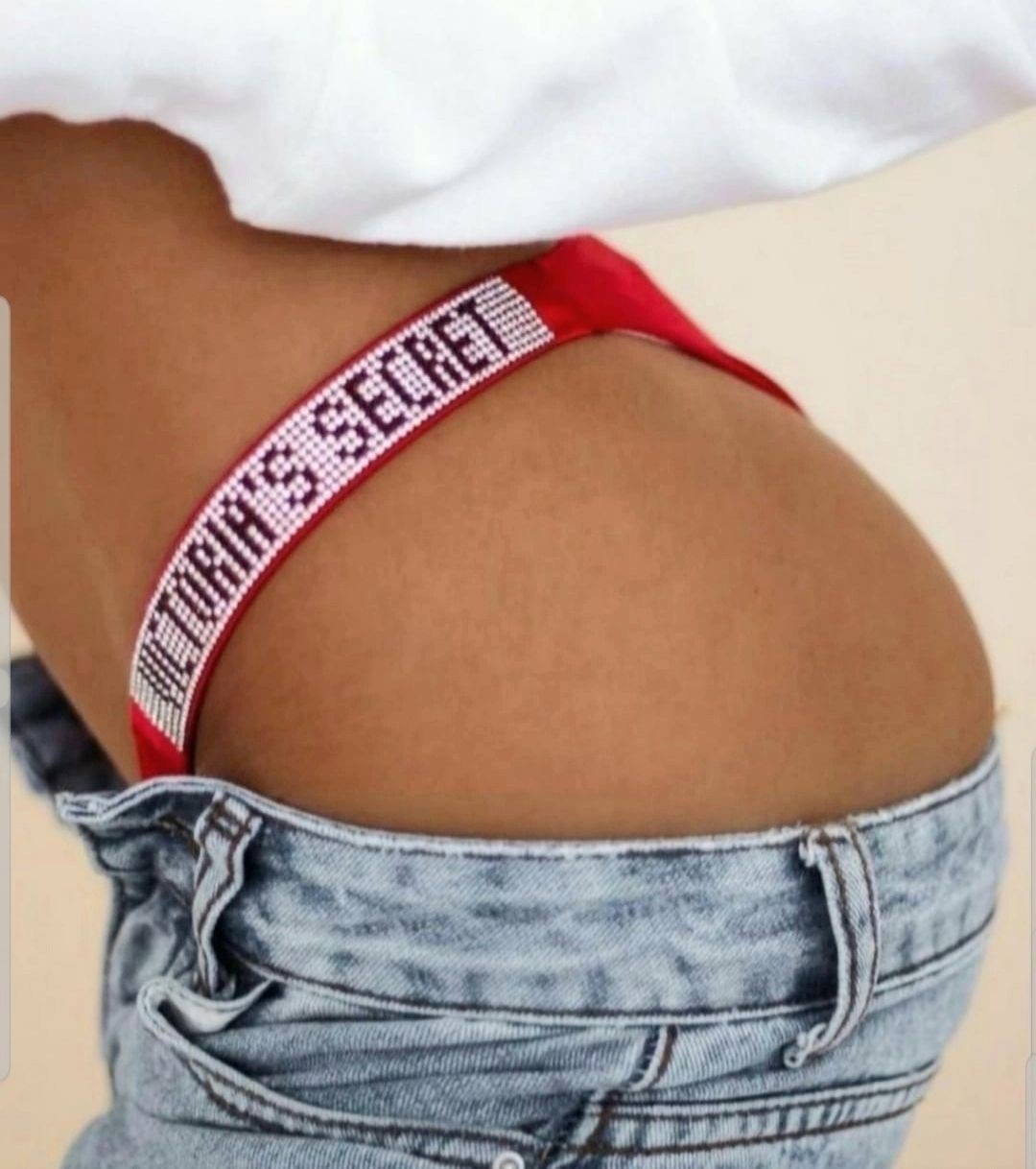 девушка,красивая женская тело,женщина красивая,красивая девушка,модель алена омович с расстегнутыми штанами