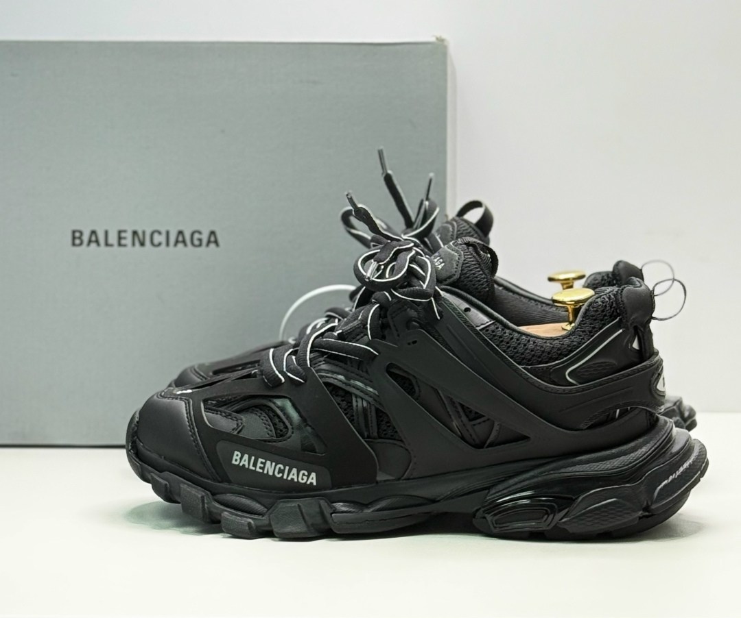 кроссовки balenciaga track,кроссовки balenciaga,balenciaga черные кроссовки track,кроссовки мужские balenciaga,кроссовки balenciaga wmns track trainer черный