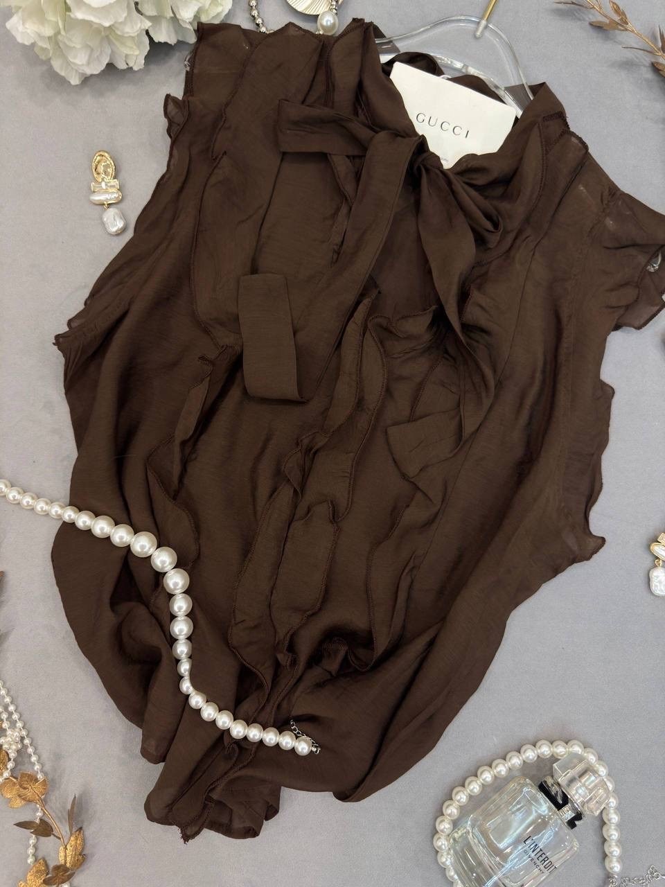 блузка с оборками,блуза,нарядная блуза,оливковая блузка,женская блузка рюшами