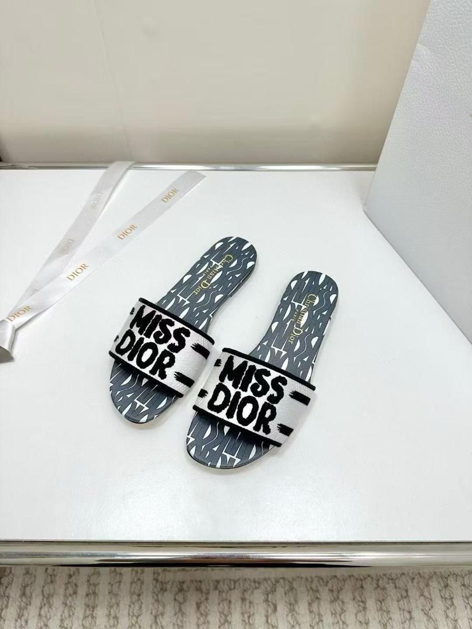 шлепанцы christian dior,женские шлепанцы,шлепки диор,dior женские,dway шлепанцы dior