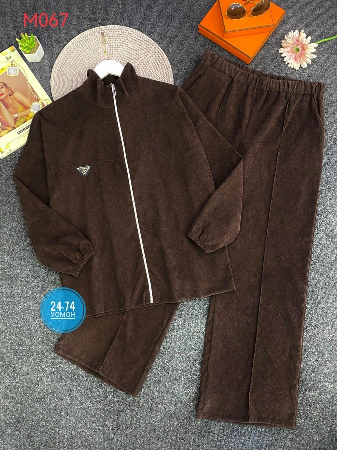 костюм двойка вельвет,женский костюм двойка,костюм женский на флисе,костюм двойка модный,велюровый костюм