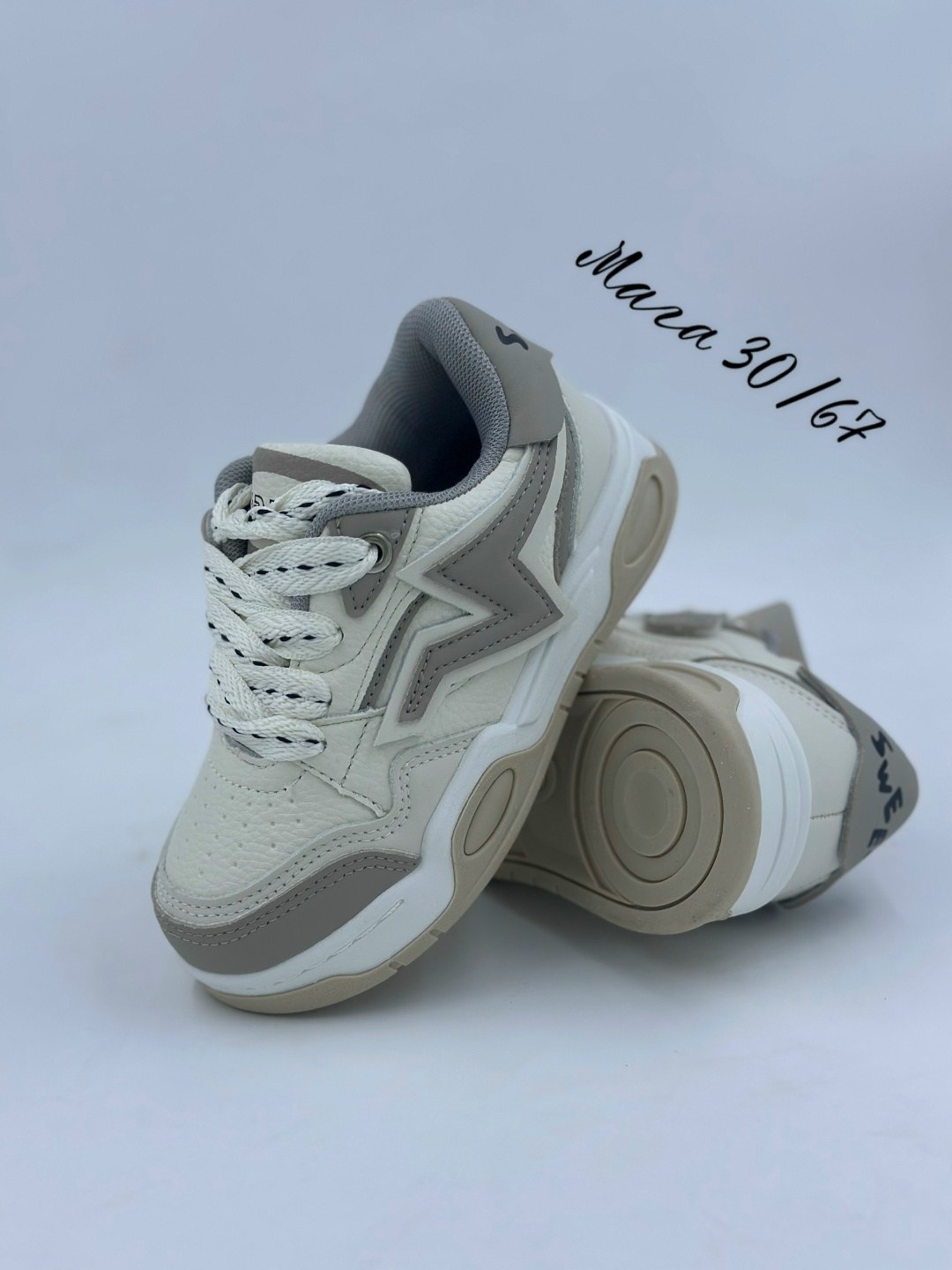 женские кроссовки,,спортивная ,детские кроссовки,кроссовки мальчику