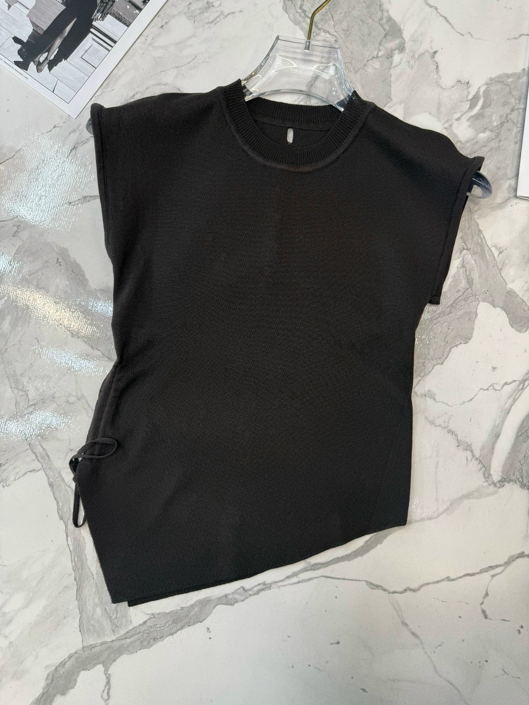 блузка с круглым вырезом,трикотажный жилет,жилет вязаный,жилет женский,топы модные