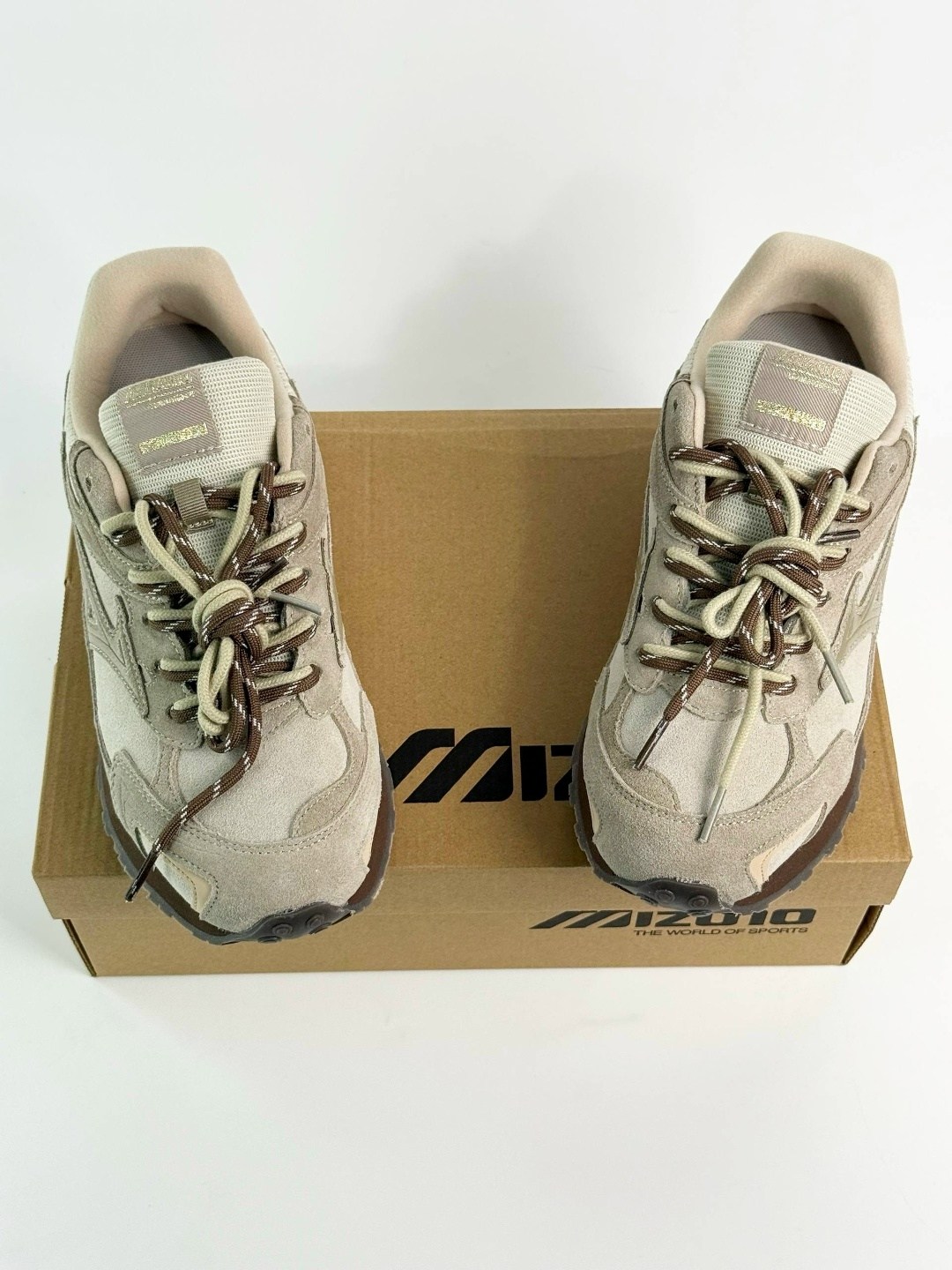 кроссовки mizuno,женские кроссовки mizuno,кроссовки mizuno sky medal,кроссовки повседневные,оригинальные кроссовки