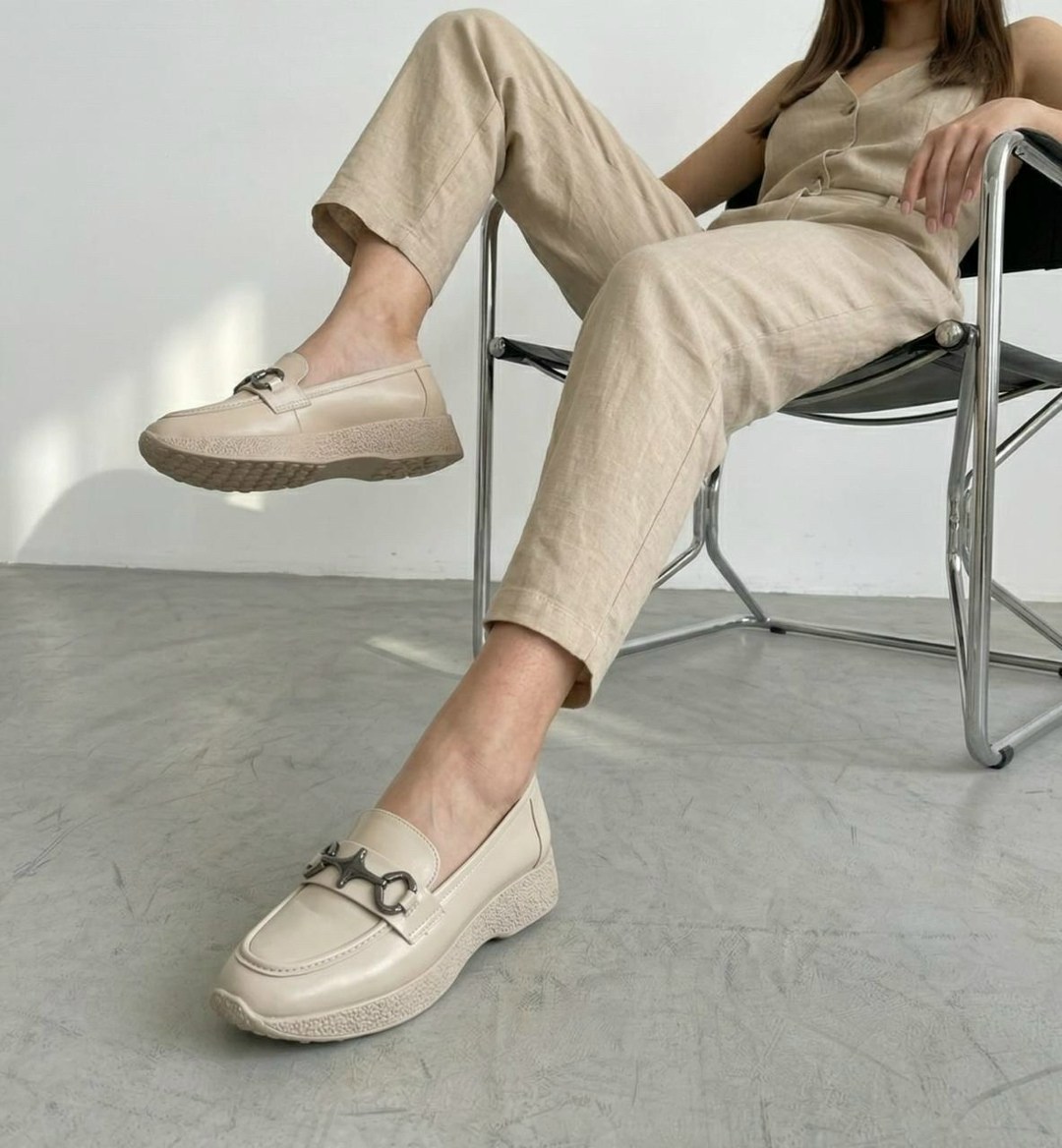 ,женские лоферы,бежевые лоферы,лоферы кремовые,лоферы стильные