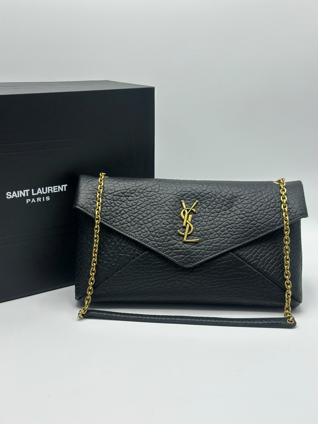 yves saint laurent сумка,сумка saint laurent,графитовый клатч cassandre saint laurent matelasse,клатч saint laurent,женский графитовый клатч на цепочке saint laurent