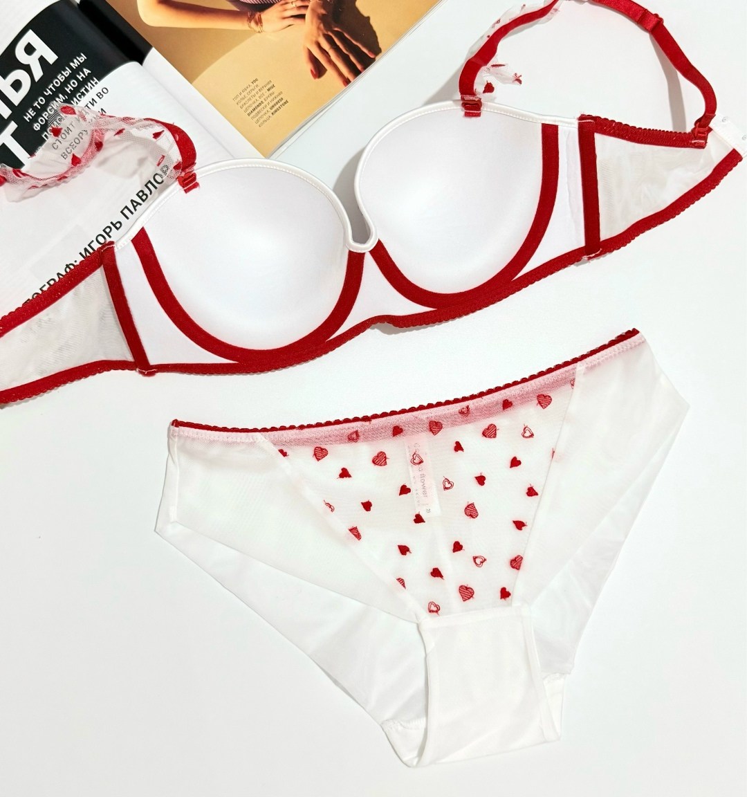 комплект нижнего белья,комплект нижнего белье красный,женские комплекты нижнего белья,комплект белья,нижнее бельё