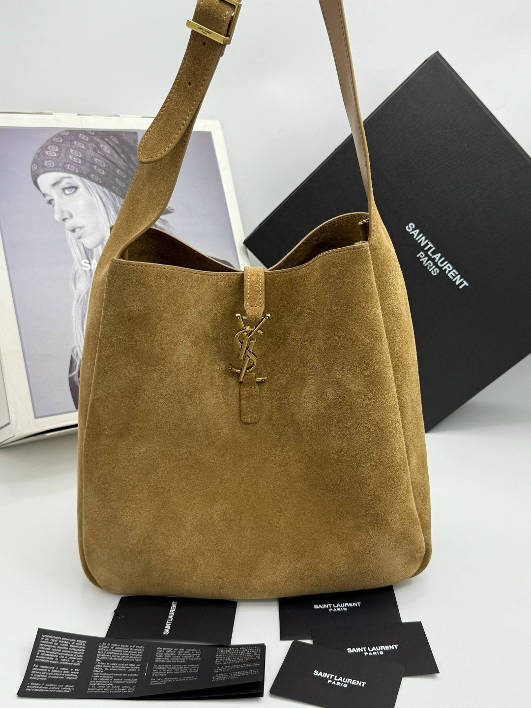 кожаная сумка-хобо le 5 à 7 saint laurent коричневый,замшевая сумка,замшевая сумка женская,yves saint laurent женская замшевая сумка 37x29 см,сумка saint laurent