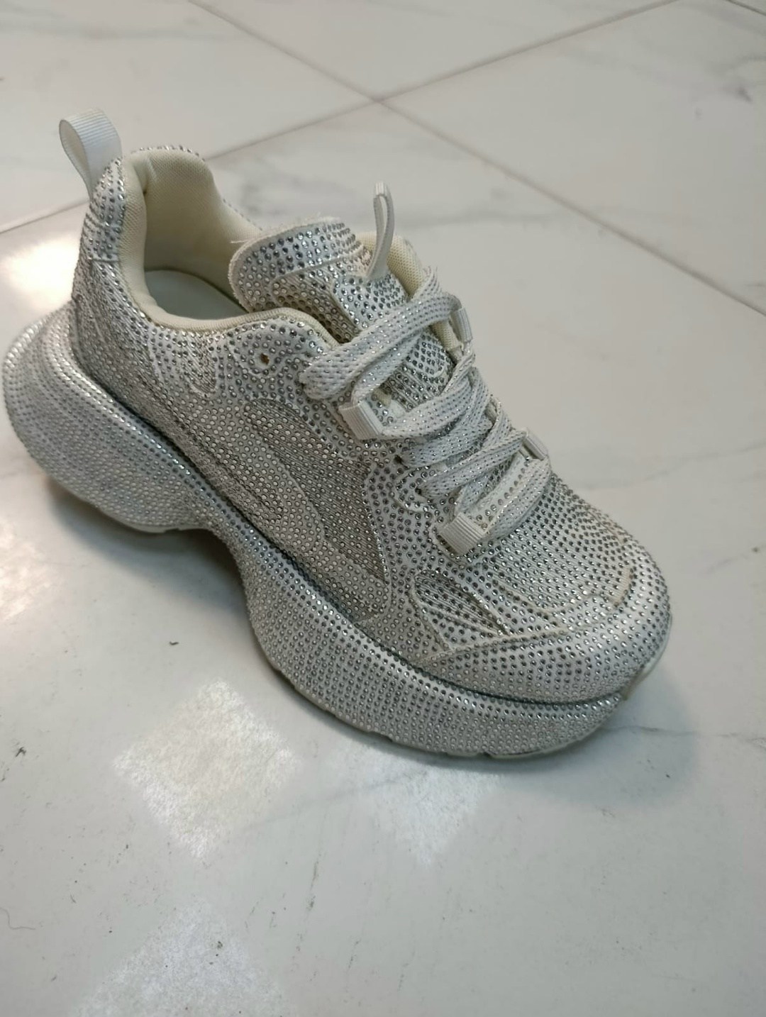 женские кроссовки,кроссовки,кроссовки модные,спортивная ,повседневные кроссовки