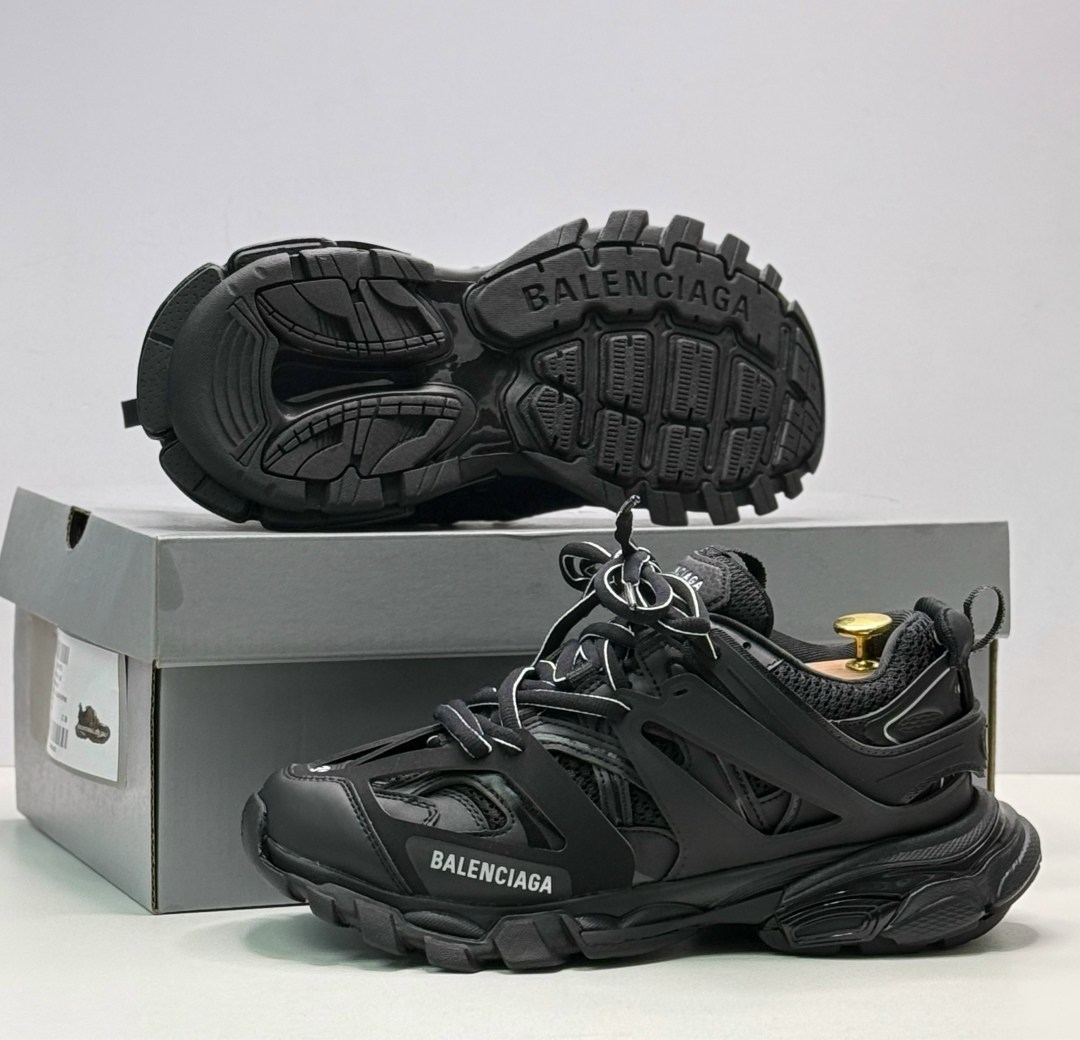 кроссовки balenciaga track,кроссовки balenciaga,balenciaga черные кроссовки track,кроссовки мужские balenciaga,кроссовки balenciaga wmns track trainer черный