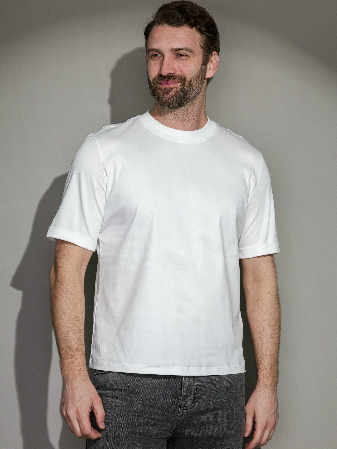 белая футболка мужская,белая футболка,мужская футболка,мужская базовая футболка,футболки для мужчин