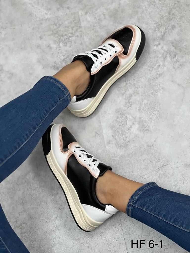 ,кроссовки женскиe, женская,кроссовки модные,стильные женские кроссовки