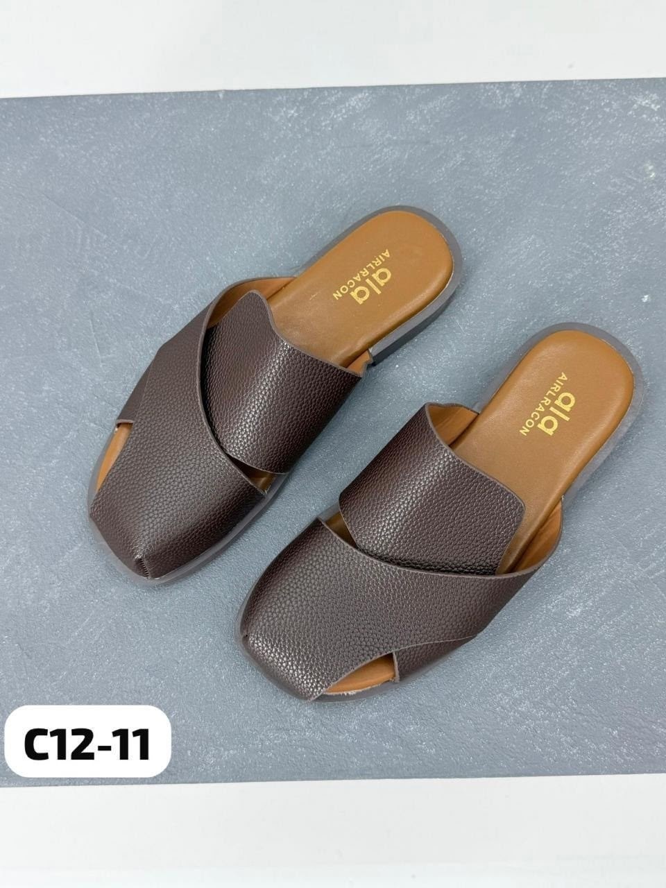 шлепанцы женские,,шлепки женские,шлепанцы летние,модные тапочки