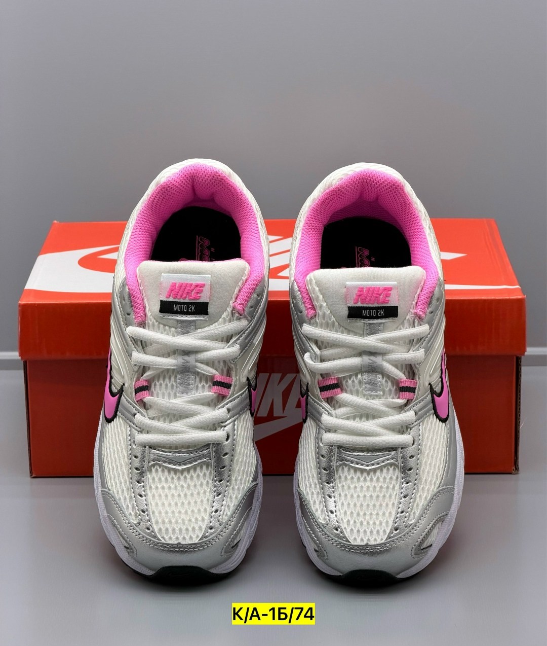 кроссовки nike initiator,кроссовки,кроссовки nike,женские беговые кроссовки initiator от finish line nike белый,кроссовки для бега