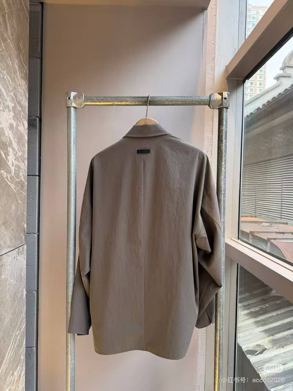 стильные костюмы,брючный костюм,костюм стиль,серый брючный костюм