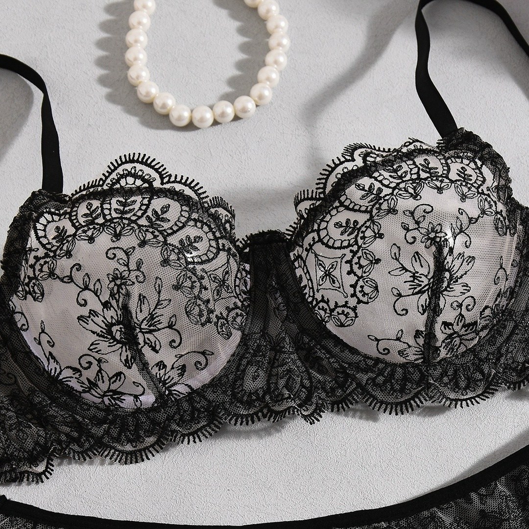 женский комплект нижнего белье,черный комплект белья,нижнее белье комплект кружевной,женские белье,комплект нижнего белья