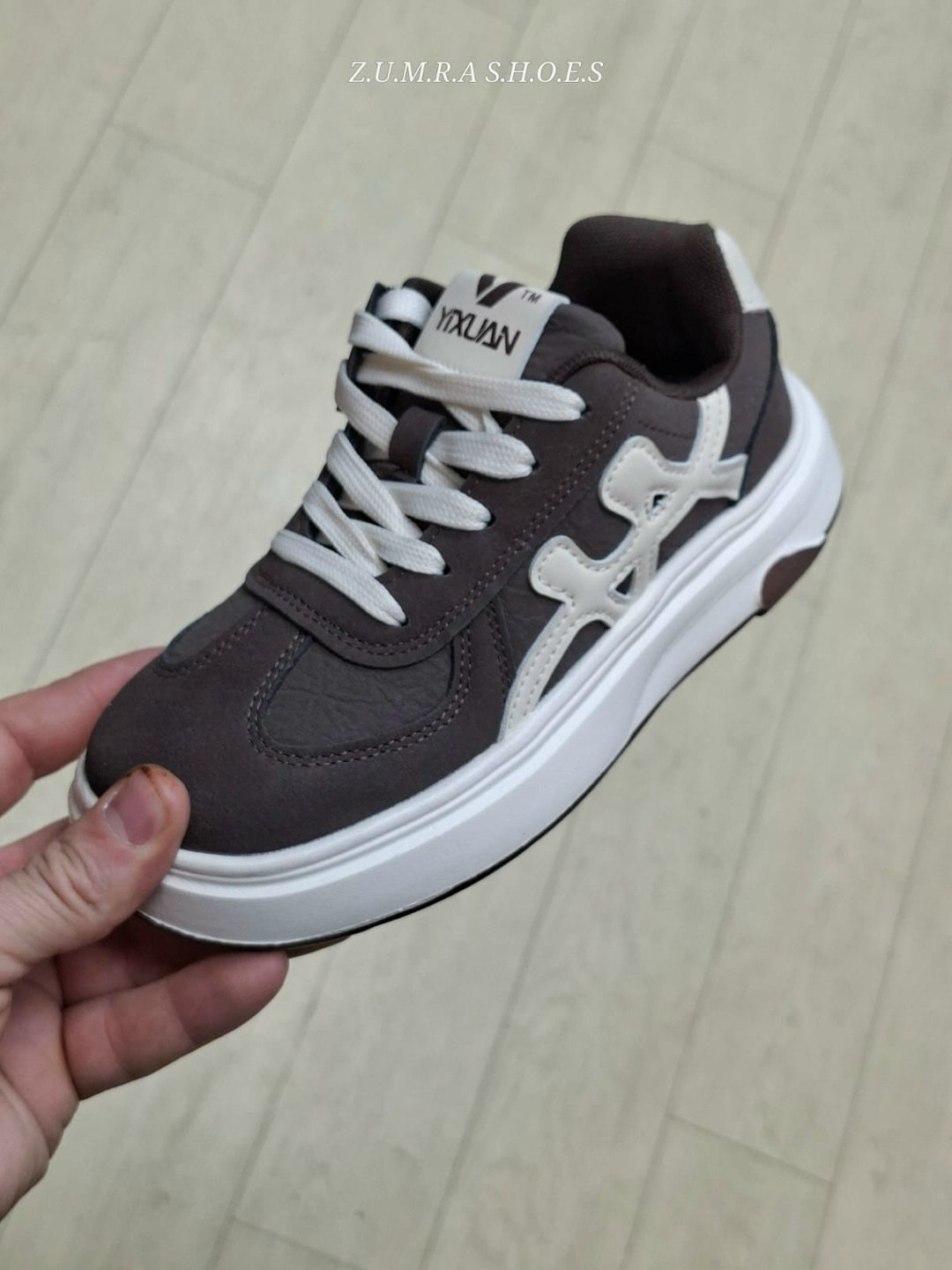 женские кроссовки,,классные кроссовки,стильные кроссовки,повседневные кроссовки