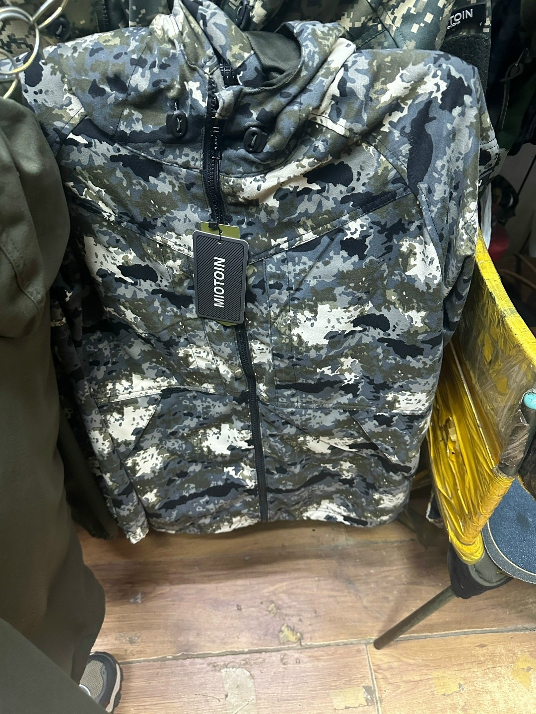 костюм демисезонный,костюм для рыбалки,костюм для охоты,камуфляжные костюмы,демисезонные костюмы для охоты