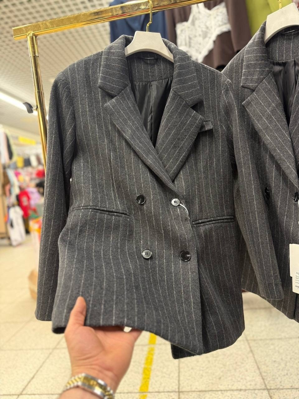 жакет,пиджак,жакет пиджак,двубортный жакет,пиджак в тонкую полоску