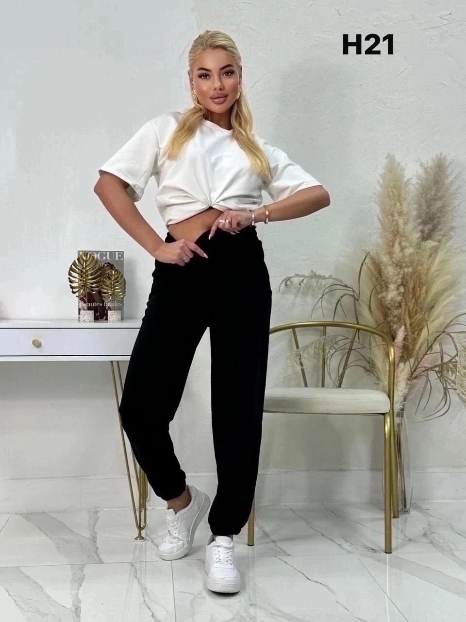 брюки спортивные джоггеры,брюки спортивные,бежевые штаны,штаны джоггеры,брюки джоггеры