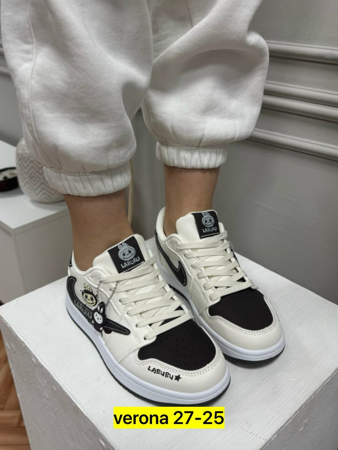 ,кроссовки женскиe,классные кроссовки,повседневные кроссовки,оригинальные кроссовки