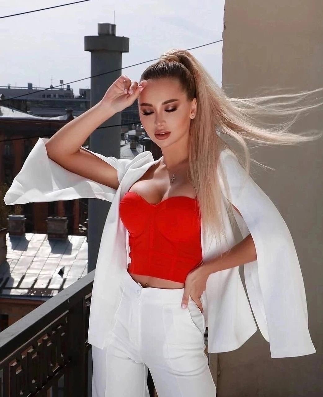 девушка элегантная,девушка стильная,женщина фотосессия,девушка,женский стиль