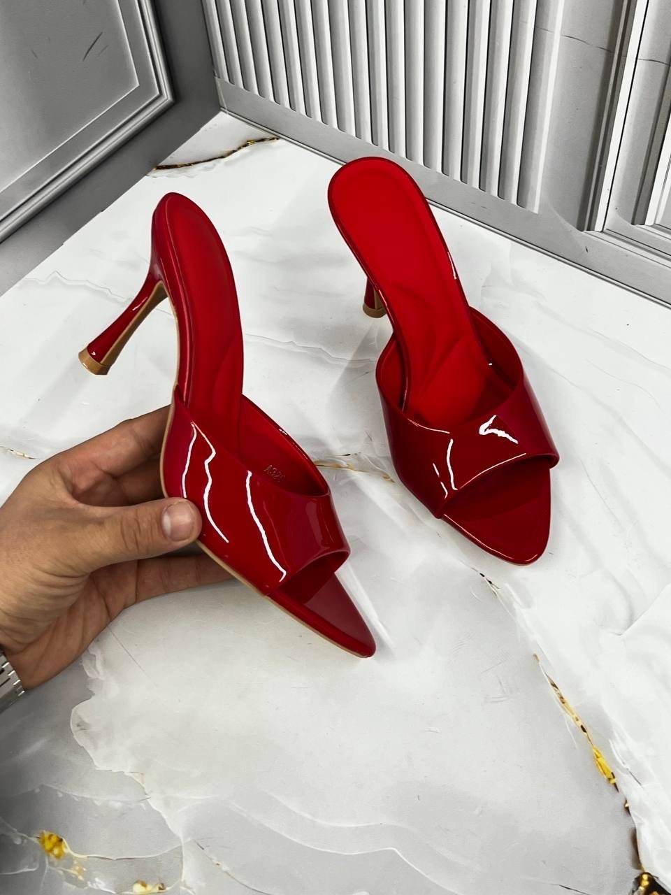 ,красные босоножки,босоножки на каблуках,женские туфли лодочки,мюли на каблуке