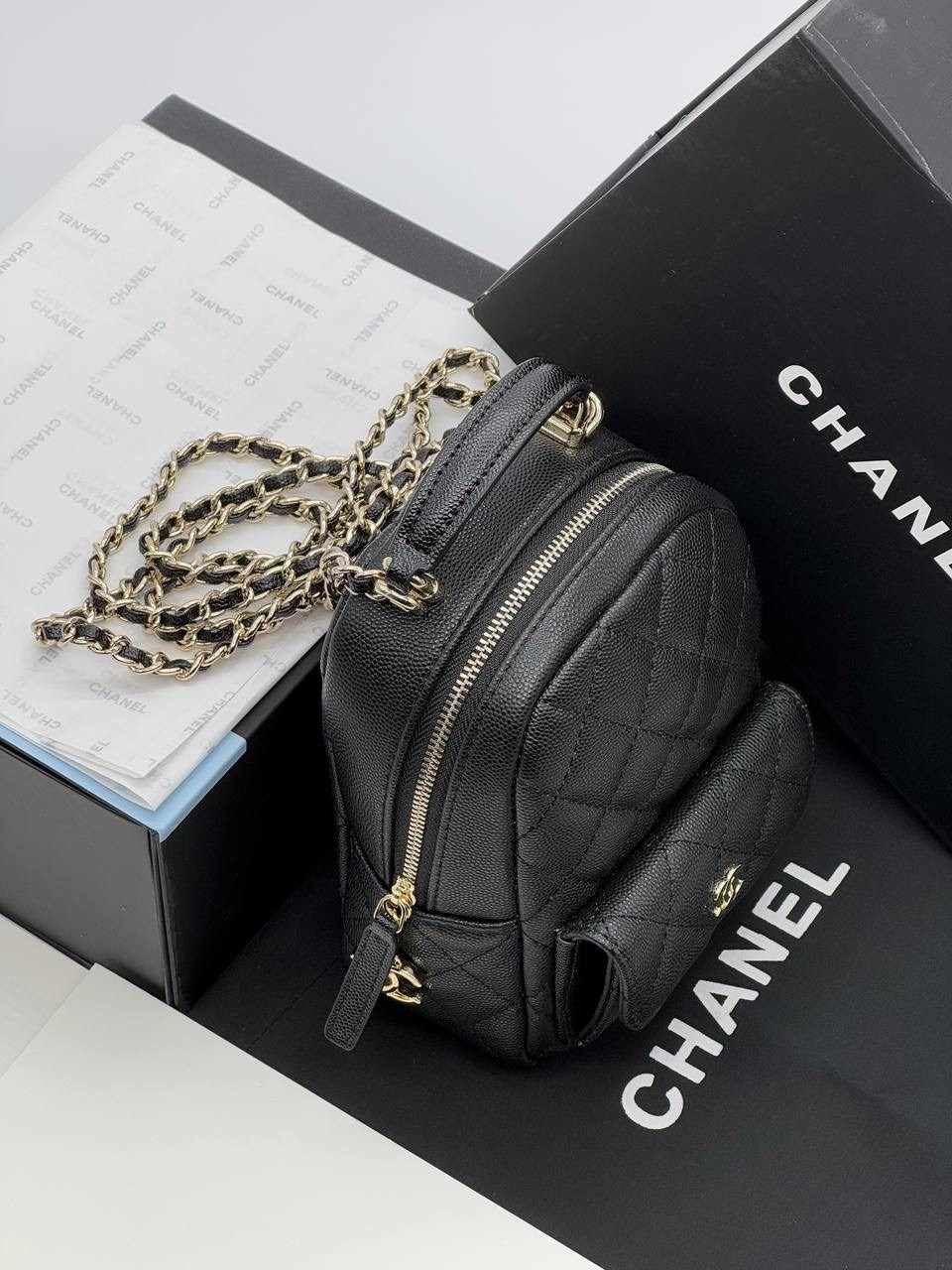 рюкзак chanel,шанель рюкзак,рюкзак chanel женский,сумка chanel,кожаный рюкзак chanel с логотипом