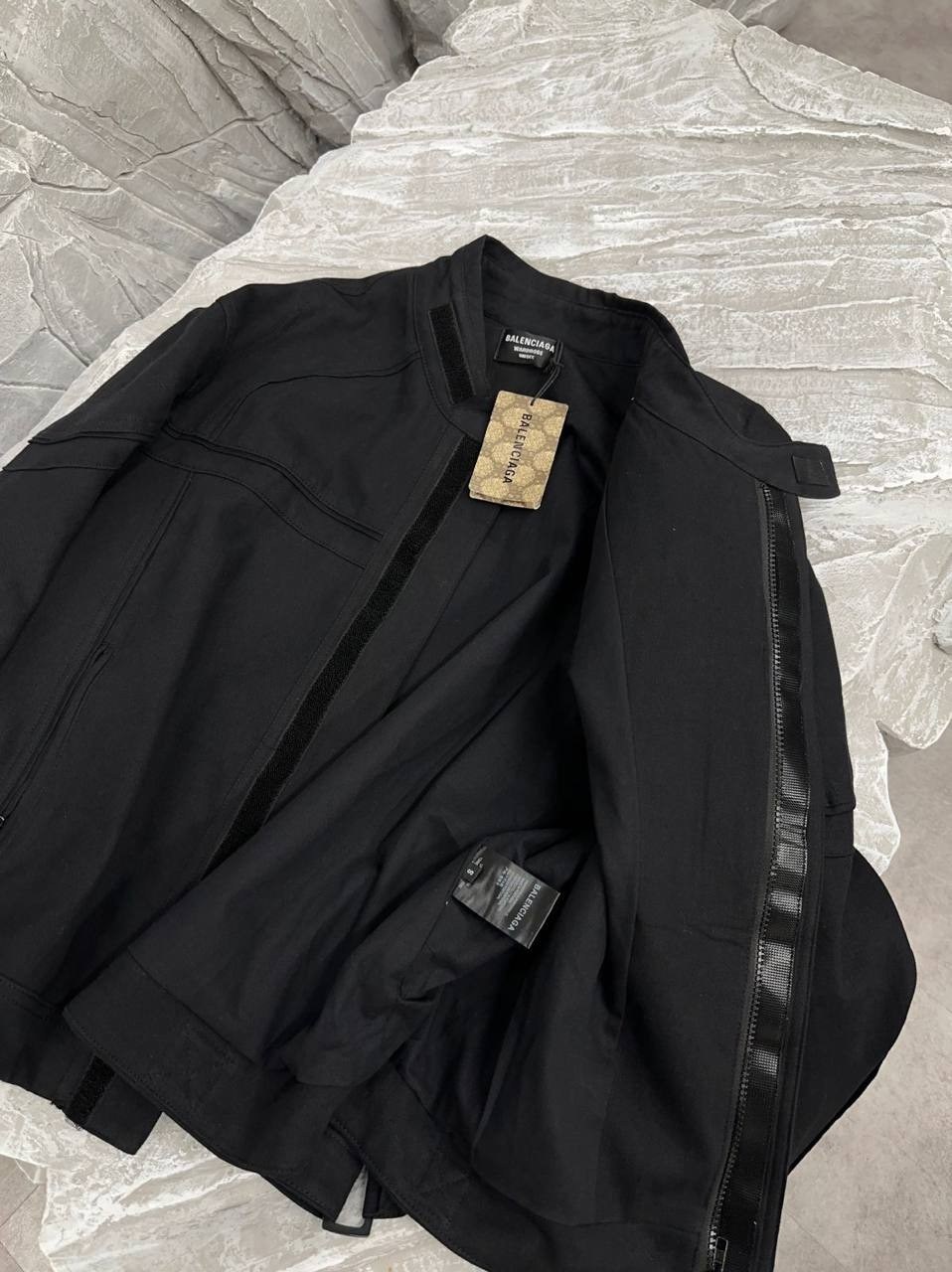 повседневная куртка,куртка,куртка модная,куртка бомбер,куртка свободного кроя