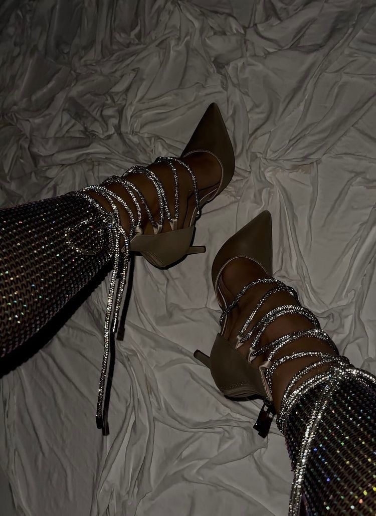 атласные туфли,туфли вечерние,туфли нарядные,туфли женские,alessandra maddoni босоножки