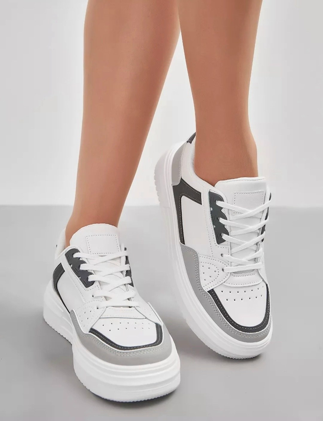 ,кроссовки женскиe,кроссовки для девушек,спортивная ,кроссовки повседневные