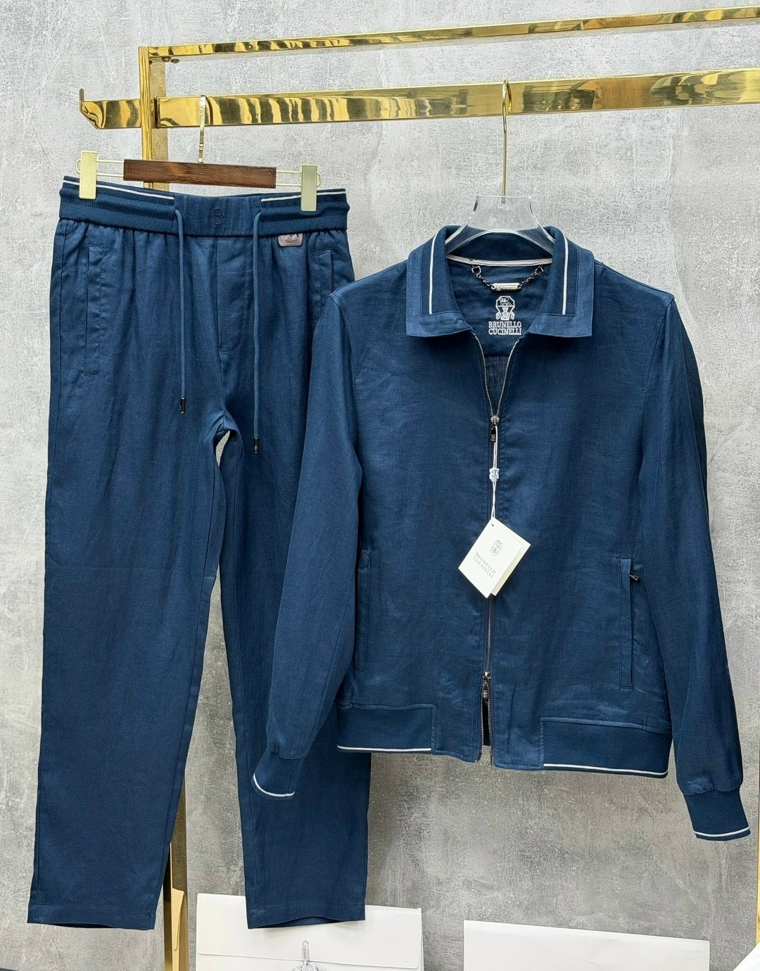 спортивный костюм brunello cucinelli,спортивный костюм stefano ricci,спортивный костюм мужской loro piana,костюм спортивный вельвет loro piana,костюм спортивный loro piana