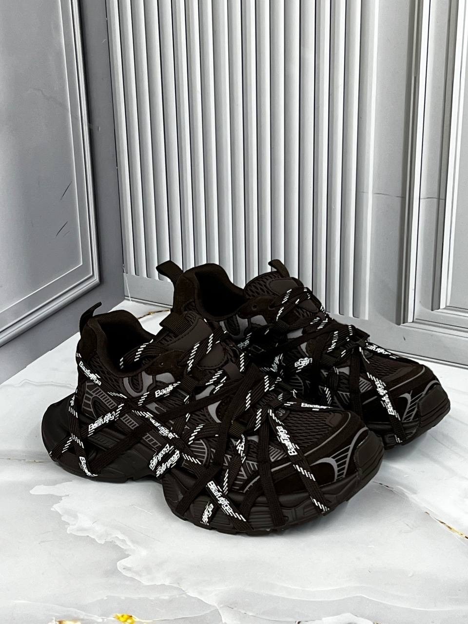 кроссовки 3xl extreme lace массивные на шнуровке balenciaga,кроссовки balenciaga,женские кроссовки balenciaga,мужские кроссовки balenciaga track в стиле баленсиага черные многослойная подошва,кроссовк