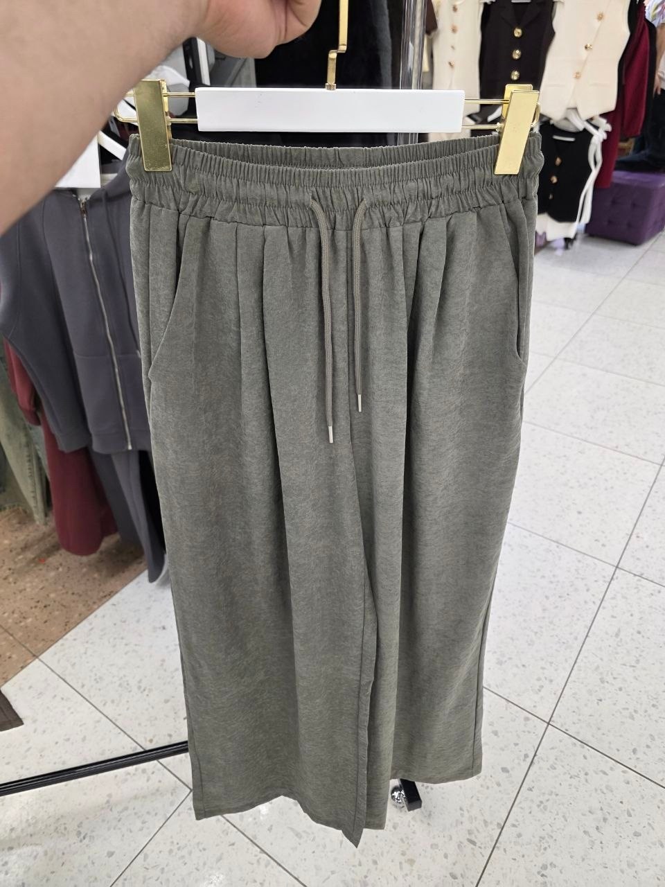 брюки женские трикотажные с широкими штанинами,брюки женские прямые повседневные трикотажные с широкими штанинами,кашемировые брюки с широкими штанинами,женские кашемировые широкие брюки,женские кашем