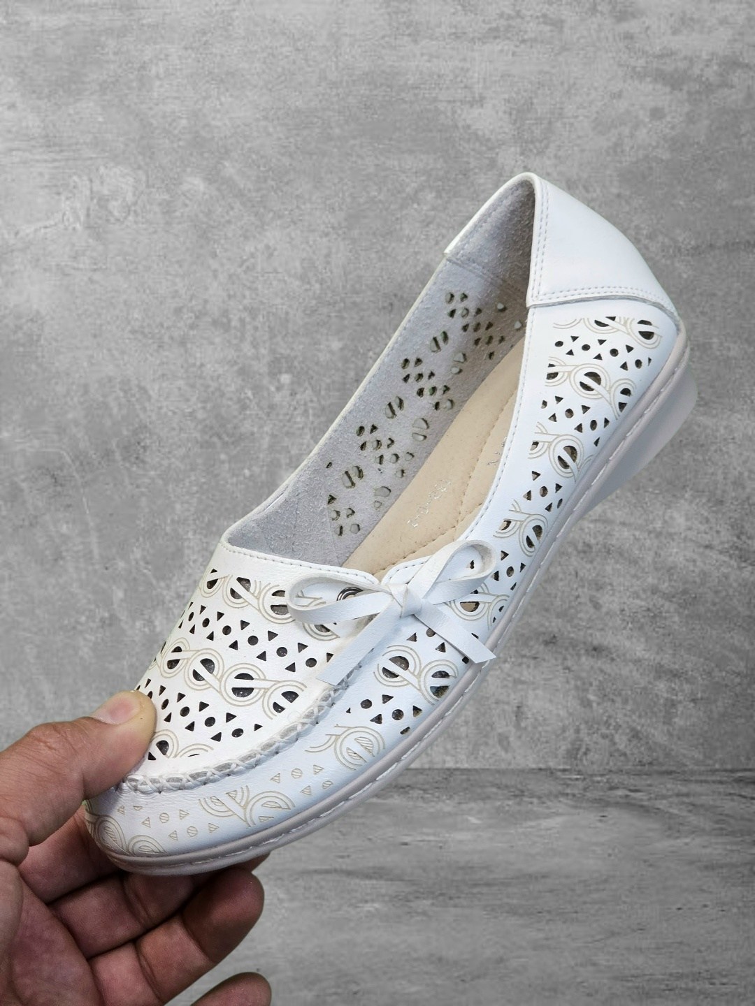 лоферы с перфорацией женские,,женские туфли на плоской подошве, с перфорацией женская, на плоской подошве