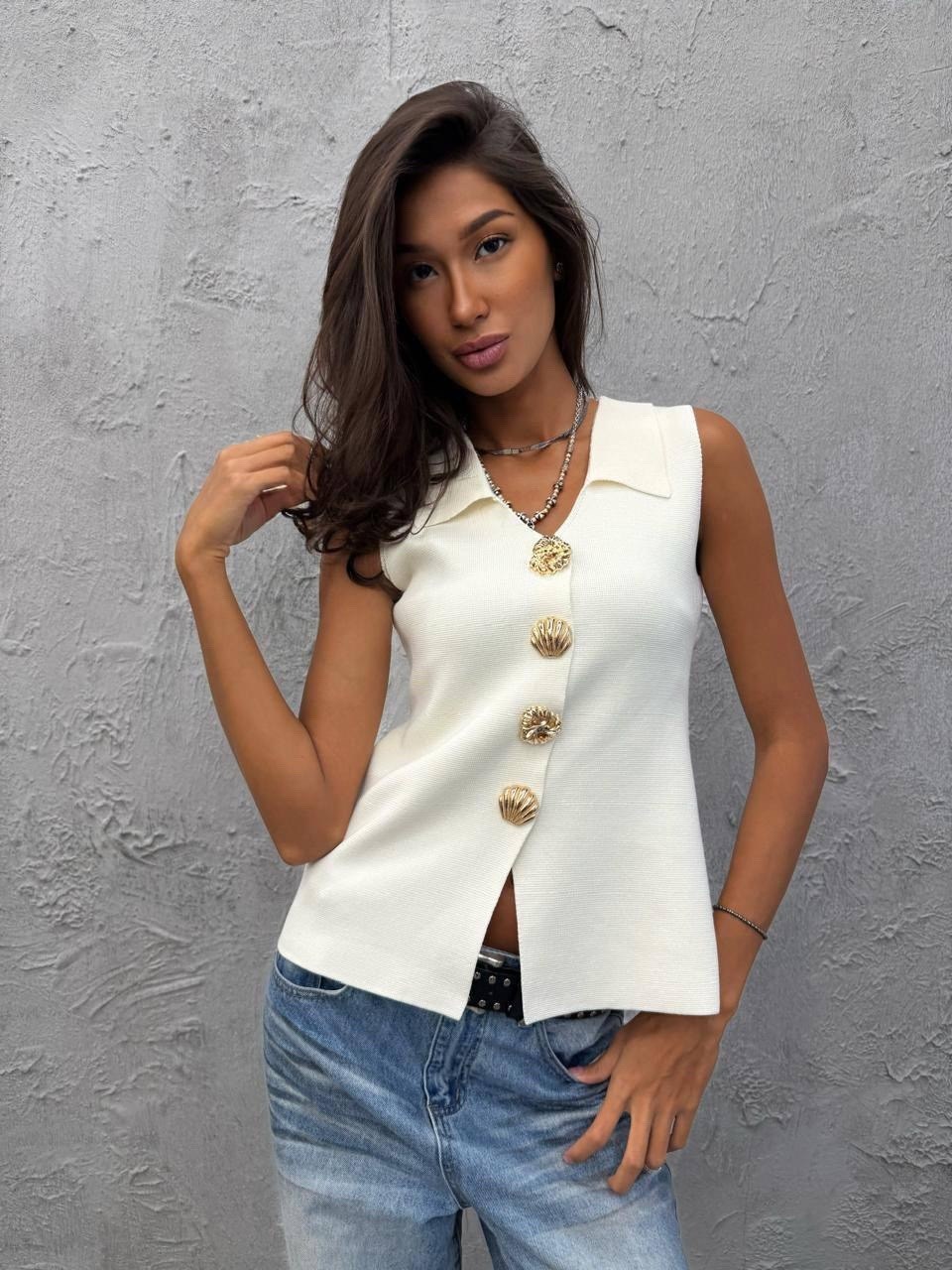 женские кофты,жилетка трикотажная,жилет трикотажный,кофта белая женская,жилет трикотажный женский