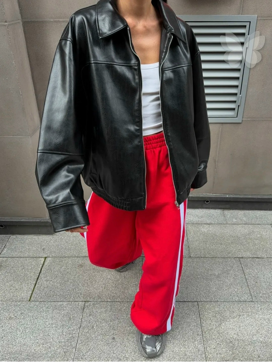 куртка бомбер,кожаная куртка,косуха куртка,куртка бомбер из экокожи,спортивные штаны