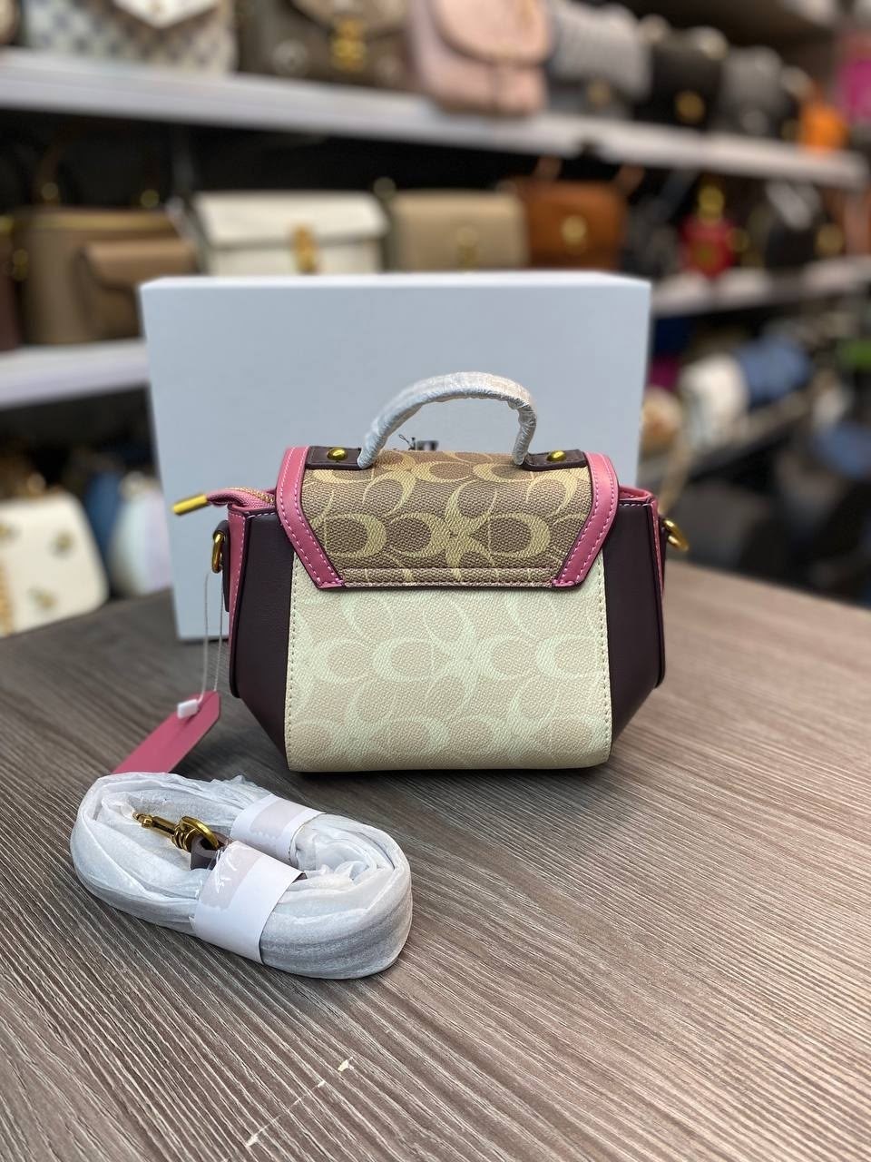 coach сумка,coach сумка женская,модная сумка,сумка на плечо coach,сумки для женщин