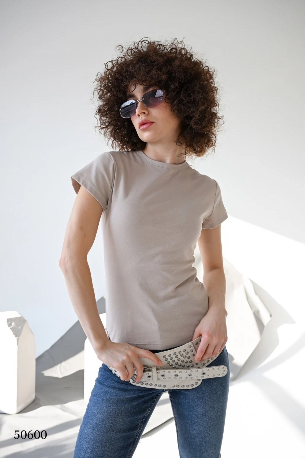 элегантные брюки,брюки белые,прямые брюки,брюки прямого силуэта,брюки свободные