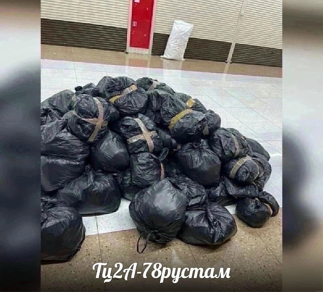 куртка мусорный пакет,в пакете,мусорные пакеты,вещей