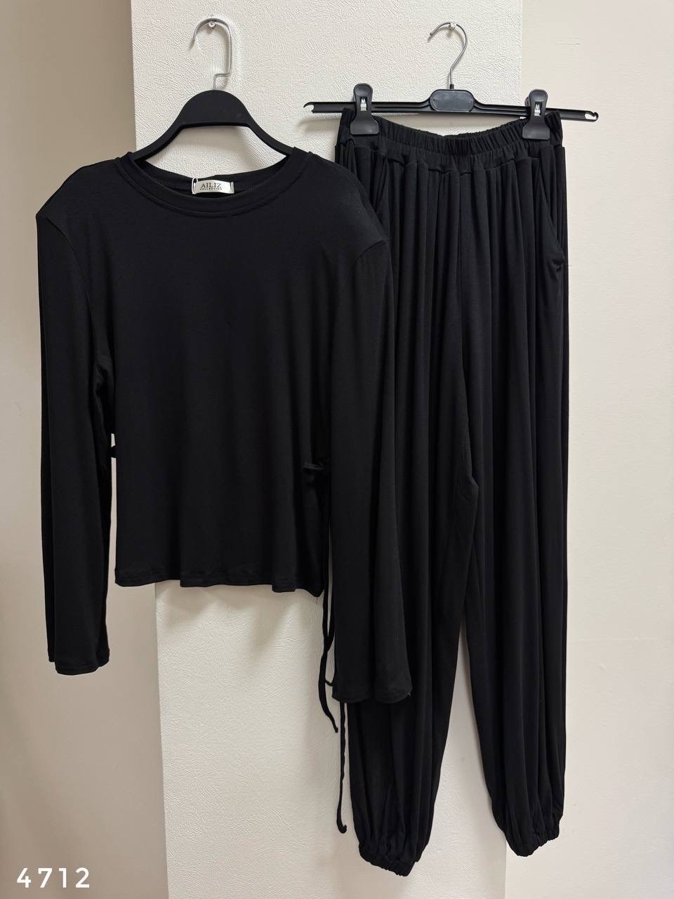 костюм с брюками,женский костюм,женский костюм двойка кашемировый брючный,брючный костюм двойка,костюм брючный деловой двойка