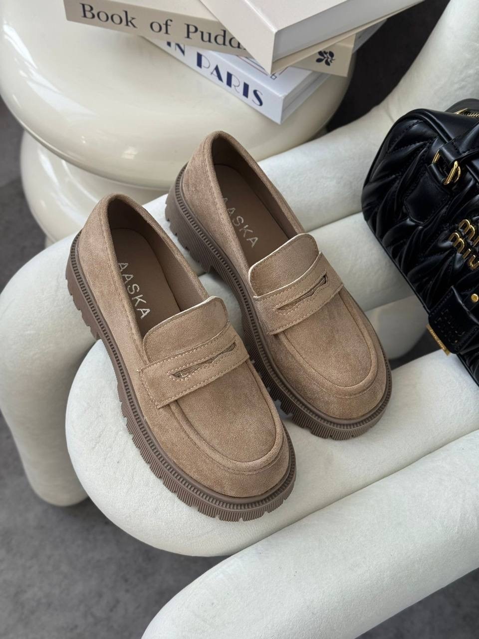 ,модные лоферы,бежевые лоферы,женские лоферы,лоферы на платформе