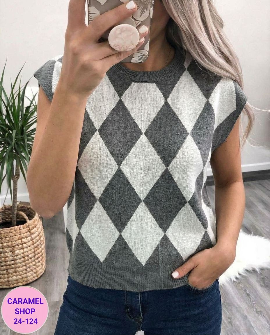 жилетка вязаная,вязаные жилеты,женский вязаный жилет,кофта женская,трикотажный жилет