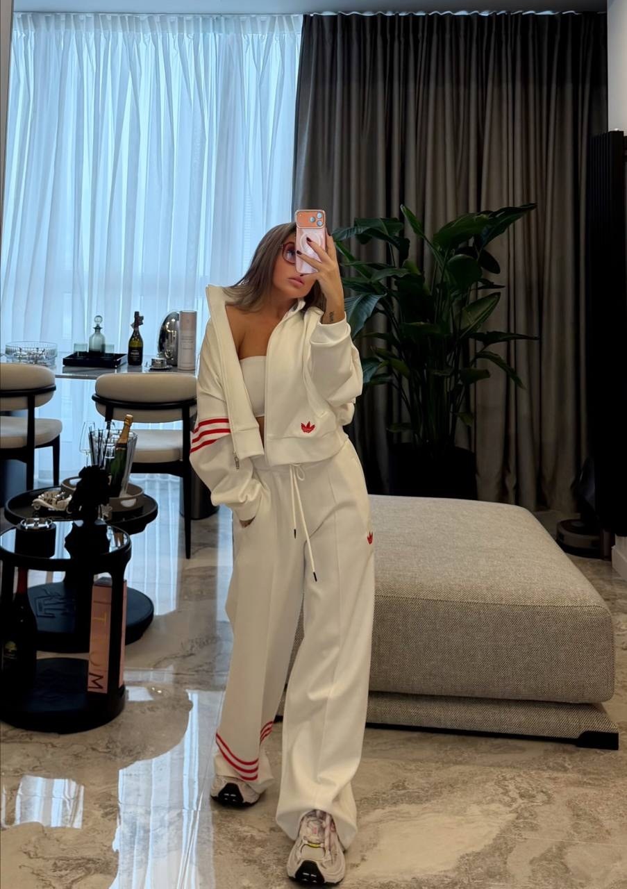 костюм спортивный женский,стильные костюмы,белый спортивный костюм в стиле celine,костюм спортивный,женский костюм