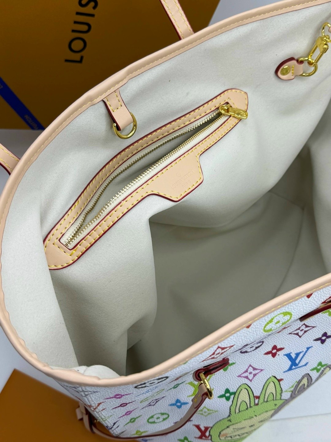 louis vuitton сумка,лимитированные сумки луи виттон,сумка женская louis vuitton,neverfull louis vuitton,луи виттон сумка через плечо женская