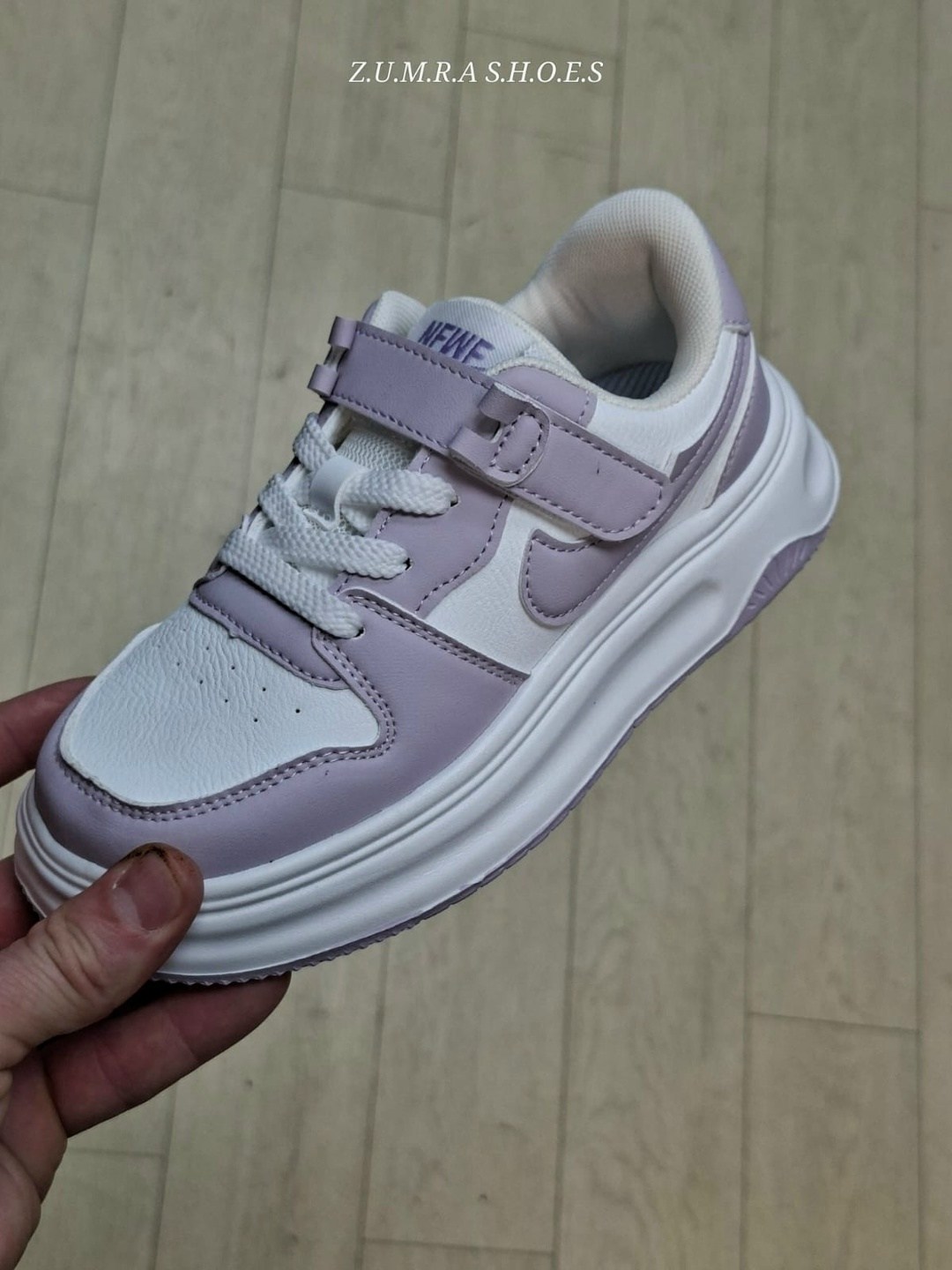 женские кроссовки,,классные кроссовки,стильные кроссовки,повседневные кроссовки